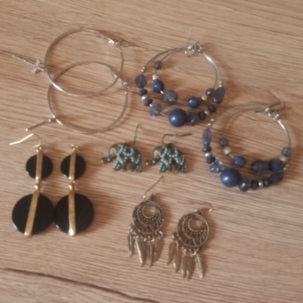 Set of 5 earrings